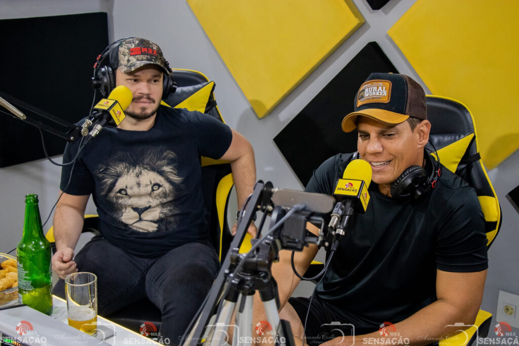 Sensação Podcast recebe a dupla sertaneja Carreiro e Capataz em entrevista exclusiva